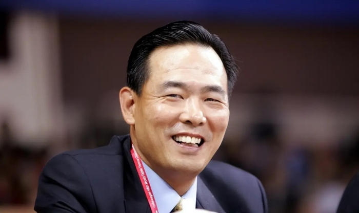 db真人官方网站-张军被查!蔡振华太难得:执掌乒协足协羽协+安全落地 守住底线|足球|体坛|中国羽毛球协会|中国乒乓球队|羽毛球_新浪体育_新浪新闻