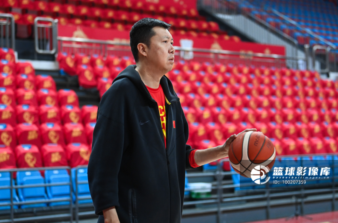 db真人官网-中国篮球第5人!很庆幸,我们拥有王治郅!
